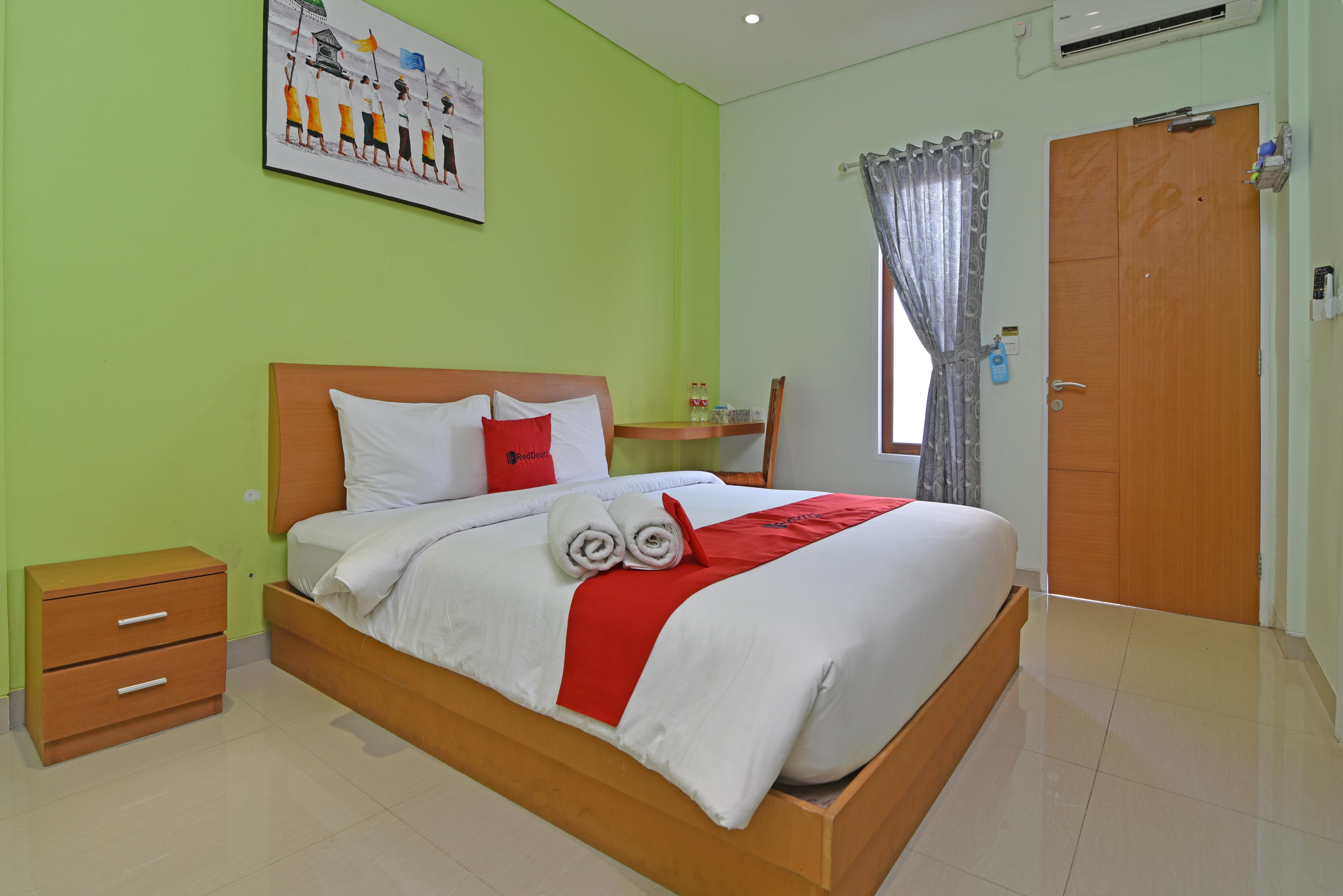 Reddoorz Plus @ Mahendradatta Denpasar Εξωτερικό φωτογραφία